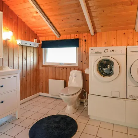 2 Bedroom Gorgeous In Hurup Thy * Sindrup
